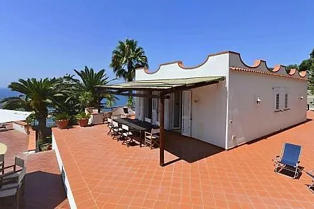 Ischia Sleeps 12 Pool Wifi * 伊斯基亚