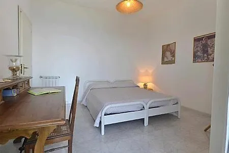 Ischia Sleeps 12 Pool Wifi 别墅 伊斯基亚