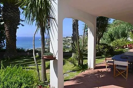 Ischia Sleeps 12 Pool Wifi 别墅 *