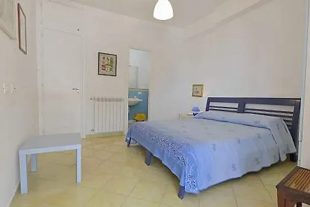 别墅 Ischia Sleeps 12 Pool Wifi 伊斯基亚